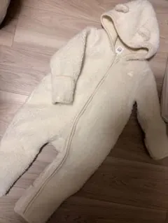 grip フリースロンパース クリーム色　6〜12m