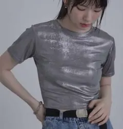 miette ミエット メタリッククロップドTシャツ グレーのサムネイル