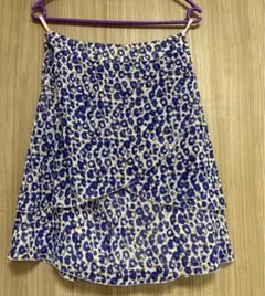 INDIVIブルーのレオパード柄　フリルスカート