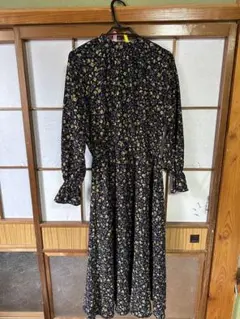 ジーユーネイビー 花柄 長袖 シャツワンピース