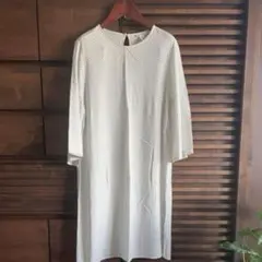 h&M ホワイト 七分袖 レーヨンワンピース