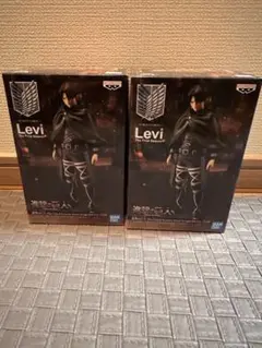 進撃の巨人　リヴァイ兵長　フィギュア　2体