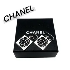 片耳販売OK☆レア☆CHANEL☆ピアス☆カメリア☆シルバー☆925☆ - メルカリ