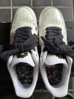 Nike Air Force 1 ホワイト パラノイズ