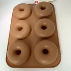 【品薄】ダイソー シリコーン ドーナツ型 プチドーナツ ブラウン ケーキ型 新品