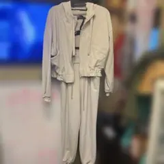 ALBOVE ライトグレー フード付きセットアップ