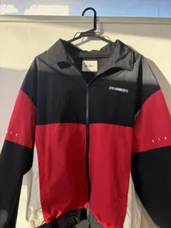 QT8 GARMENTS 弱いヒーロー　アン・スホ