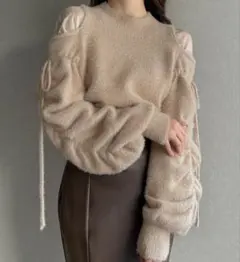 JUNOAH オフショルダー ニットセーター ベージュ　タグ付き