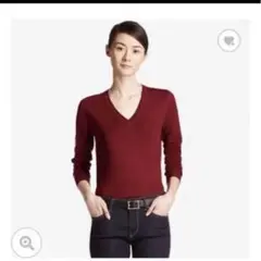 美品　UNIQLO エクストラファインメリノ　Vネックニット Mサイズ
