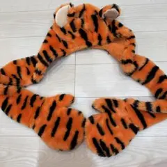 ディズニー　ティガー　マフラーキャップ