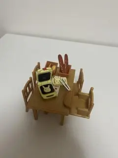 シルバニアファミリー テーブル・イスセット 付属品あり