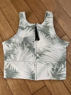 Under Armour スポーツブラ 葉柄