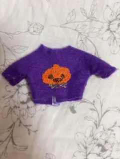 りかちゃん紫色のかぼちゃ刺繍の服