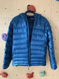 patagonia フード付き ダウンジャケット XS 青