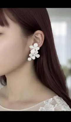ウェディング　本物の紫陽花を使ったピアス　土曜日のお花屋さん