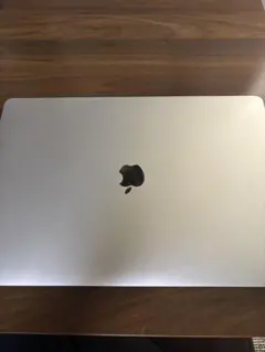 超美品】Macbook Pro 2019 16インチi9 1TB(放電数17回 - メルカリ