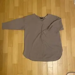 UNTITLED size 02(M) トリクシオン Vネックブラウスのサムネイル