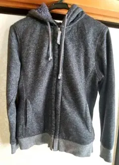 ユニクロ　ボアスウェット　フルジップパーカー　Mサイズ