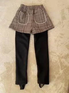 130未使用★裏起毛★レギンスとショートパンツの一体型ボトムス