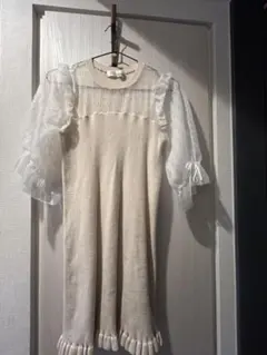 Lily Brown レースフリル袖ニットワンピース