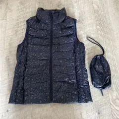美品　UNIQLO ウルトラダウンベスト S 保存袋付