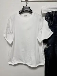 バ*︎様 INSCRIRE ホワイト ワイヤー　Tシャツ I26SS-CUT10のサムネイル