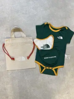 【美品】The North Face ベビー80 ロンパース＋スタイ＋巾着セット