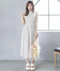 ホワイト フリル袖 シフォンワンピース