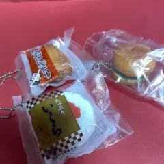 ガチャ　焼きおにぎり　いくらおにぎり　ハンバーガー