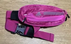 adidas ボディバッグ ピンク
