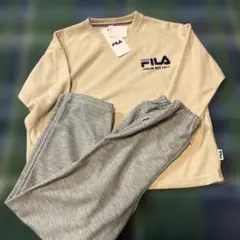 新品　FILA 長袖パジャマ　上下セット　130㎝