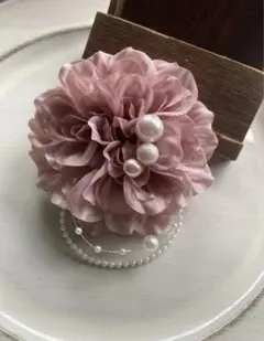 ♡大人ピンクのダリアパール コサージュ