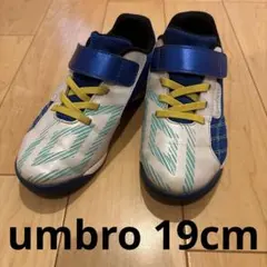 umbro サッカーシューズ　19cm