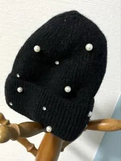 GRLパール＆ビジュー黒ニット帽とスパムTシャツ