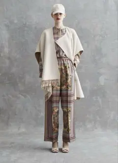 2026年最新】ドゥロワー ポンチョの人気アイテム - メルカリ