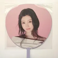 WONHEE うちわILLIT GLITTER DAY IN SEOULウォンヒ - メルカリ