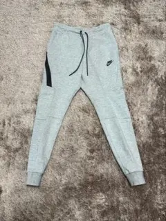 ナイキ　グレー　メンズＳ　２代目テックフリース　パンツ　５