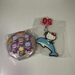 ハローキティ キーホルダーと缶バッジセット