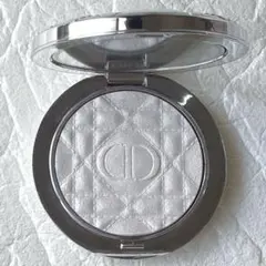 ディオールスキン　フォーエヴァー　グロウルミナイザー　06 オパールシークイン