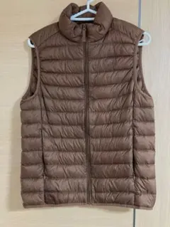 【UNIQLO】ウルトラライトダウンベスト　S ライトブラウン