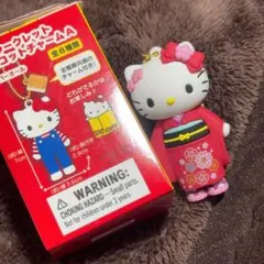 即日⭐️人気完売　ハローキティ展 50周年 マスコット クマスーツ　2点セット ハローキティ展 50周年 ぬいぐるみ マスコットホルダー くま