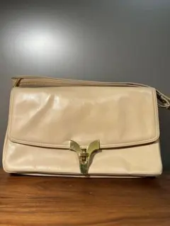 Item thumbnail for item 9dcf3359-4fcd-435b-9bad-9daf2d1dc3bc