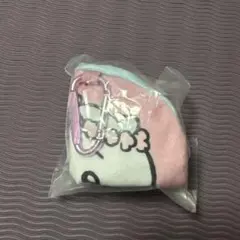 ダイカットポーチ カラビナ付き　ちいかわ