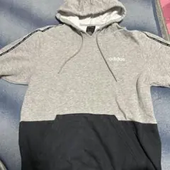 adidas フード付きパーカー グレー/ブラック
