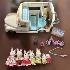 シルバニアファミリー みんなでおとまりキャンピングカー&うさぎの家族付き