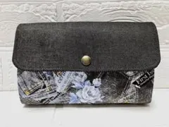 財布　通帳　お薬手帳　カード　ファスナーポケット　じゃばら式　マルチケース