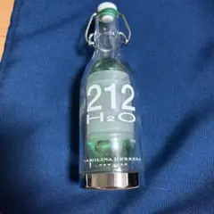 CAROLINA HERRERA 212 H2O 香水のサムネイル