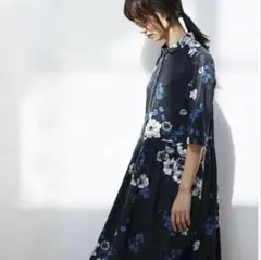Sunny cloudsサニークラウズ 黒い花咲く ワンピース