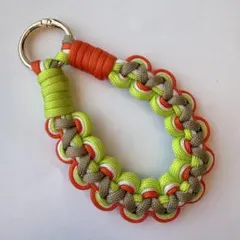 パラコード　ストラップ　ハンドメイド