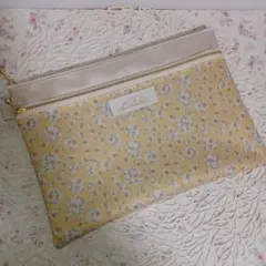 ハンドメイド　リバティWファスナーポーチB5サイズ